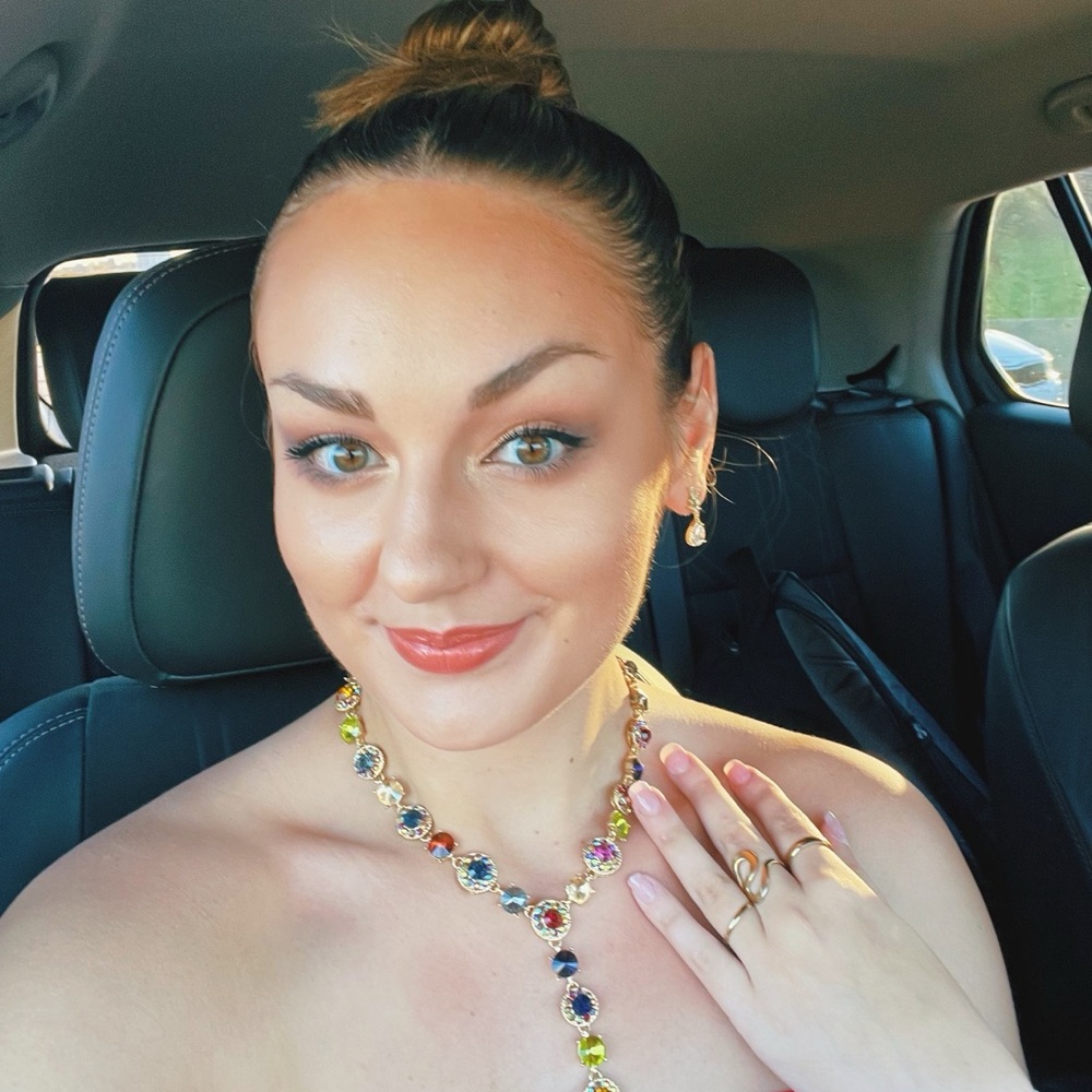 Meet your Posher, Christina